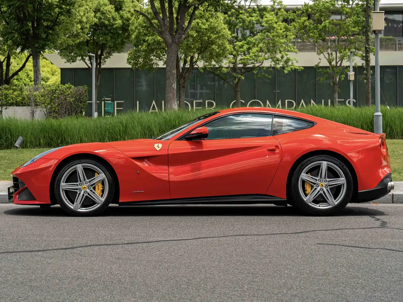 Ferrari F12berlinetta 2013 6.3L Standard фото 7