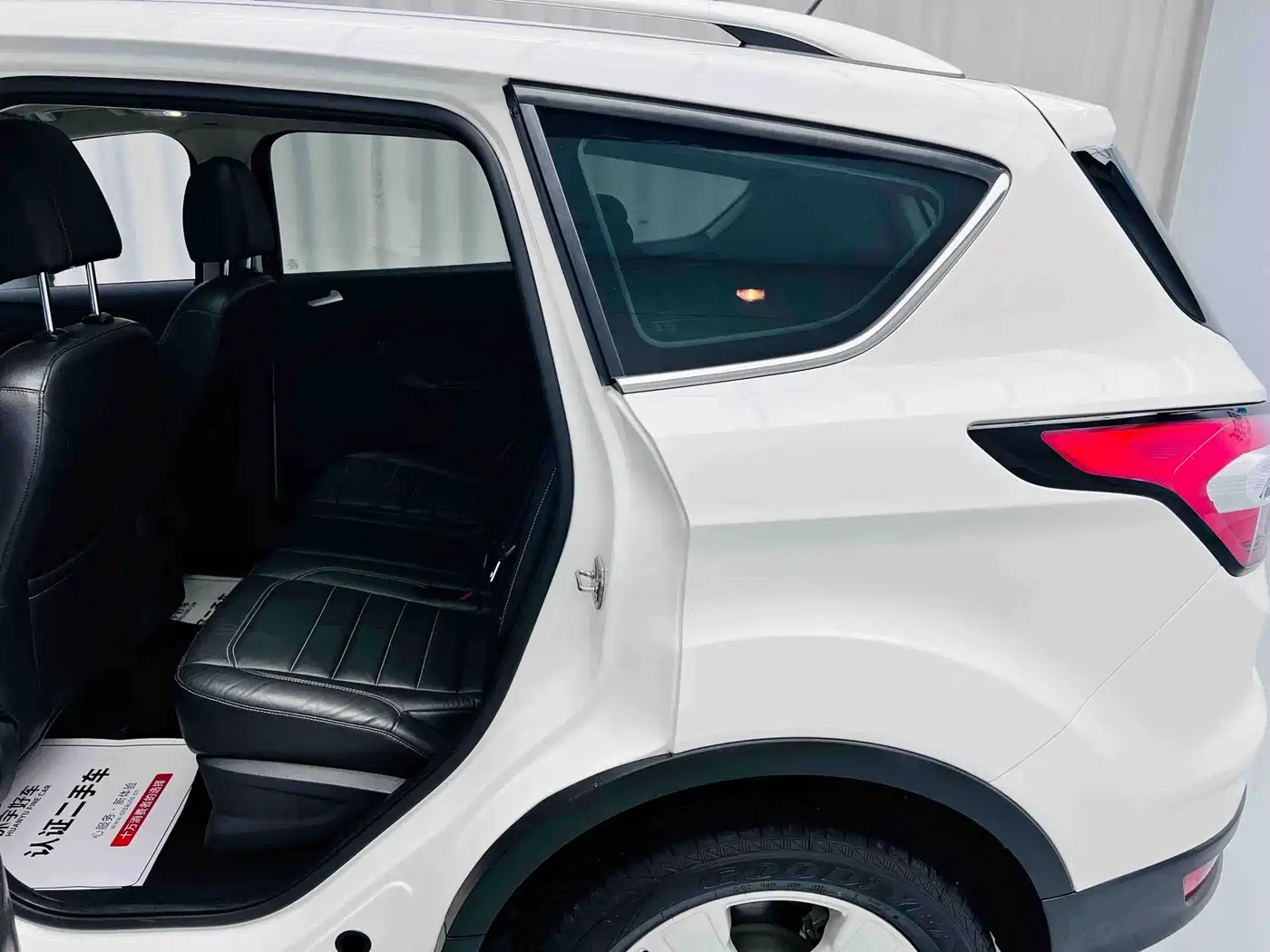 Ford Kuga 2019 2017 EcoBoost 180 FWD Platinum