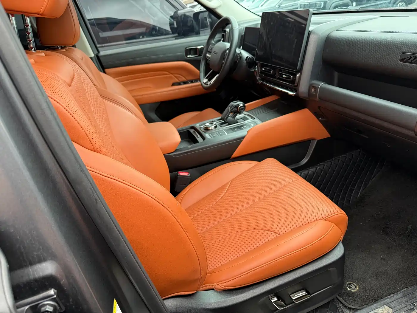 Photo 13 - Haval H9