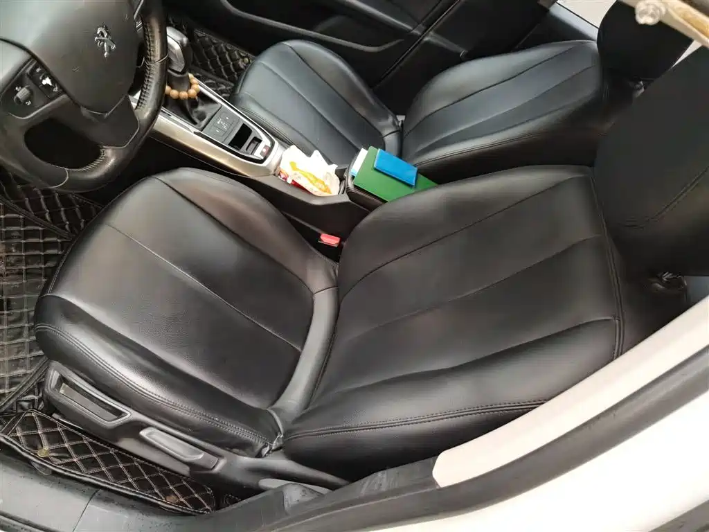 Peugeot 408 2014 1.8L Automatic Luxury Edition фото 8