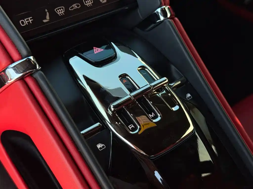 Ferrari Roma 2021 2020 3.9T V8