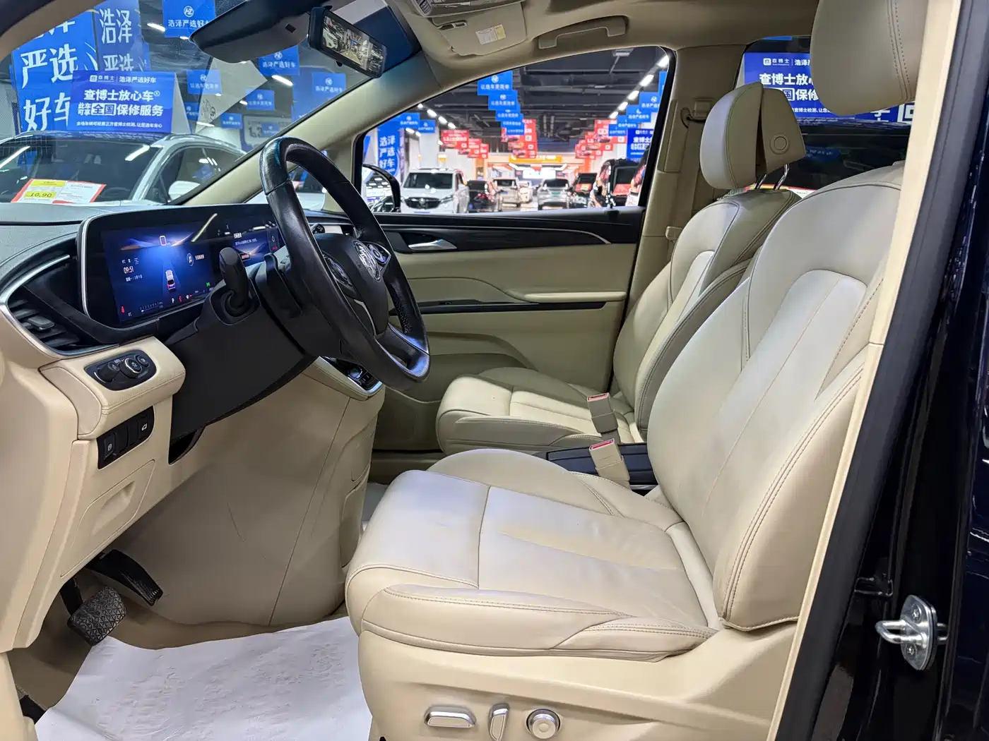Buick GL8 2023 ES Landmaster Exclusive фото 8
