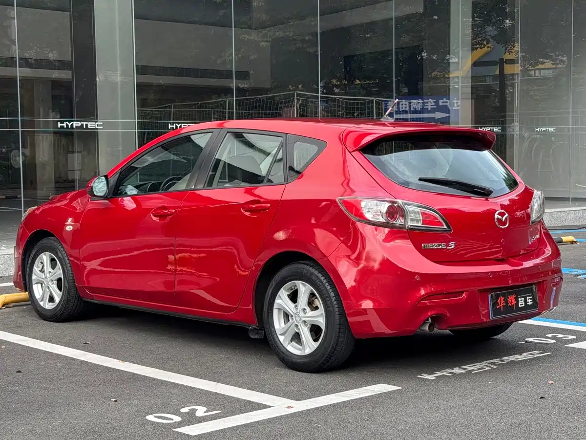 Mazda Mazda3 (Import) 2011 2010 Hatchback 1.6 Manual Comfort