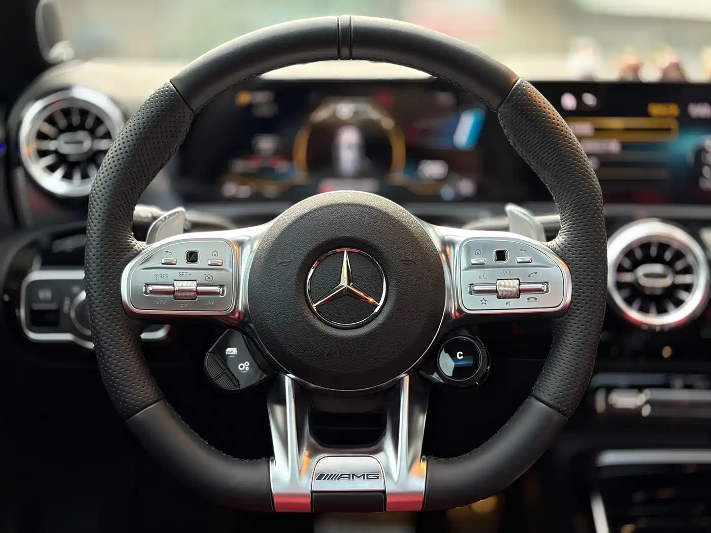 Mercedes-Benz A-Class AMG (Import) 2022 AMG A 35 4MATIC фото 13