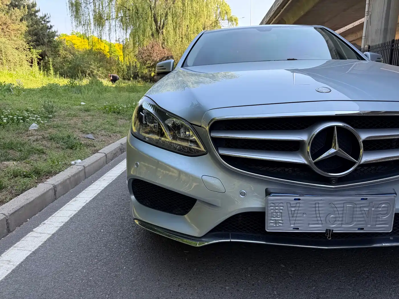 Mercedes-Benz E-Class 2015 E 260 L Sport фото 15