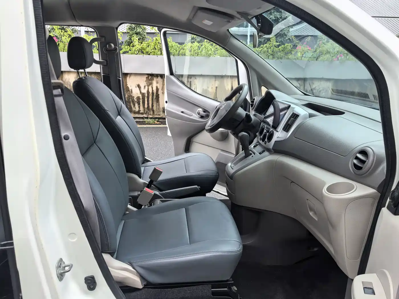 Nissan NV200 2016 2016 1.6L CVT Luxury