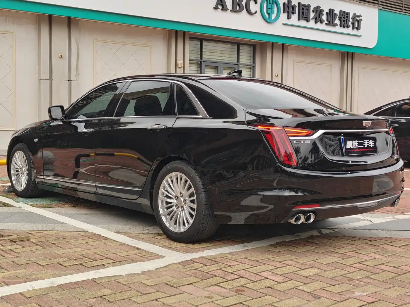 CADILLAC CT6