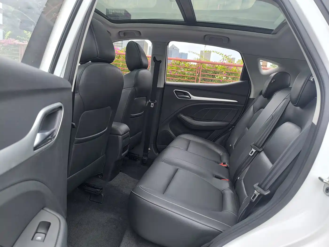 MG ZS 2017 2017 1.5L Auto Premium Internet Edition