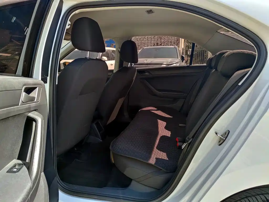 Volkswagen Jetta 2019 2019 Dream Edition 1.5L Auto Comfort