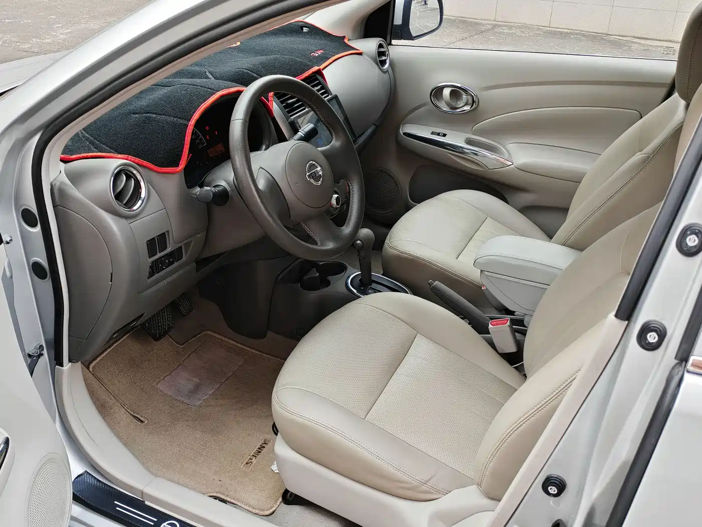 Nissan Sunny 2012 2011 1.5XE CVT Comfort Edition