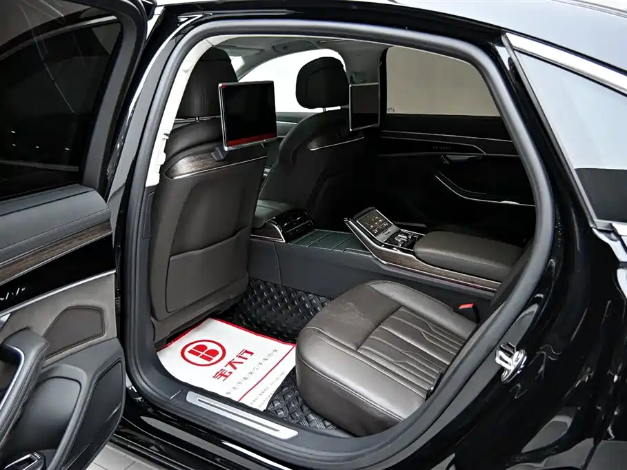 Audi A8 2019 Plus A8L 55 TFSI quattro Prestige фото 13