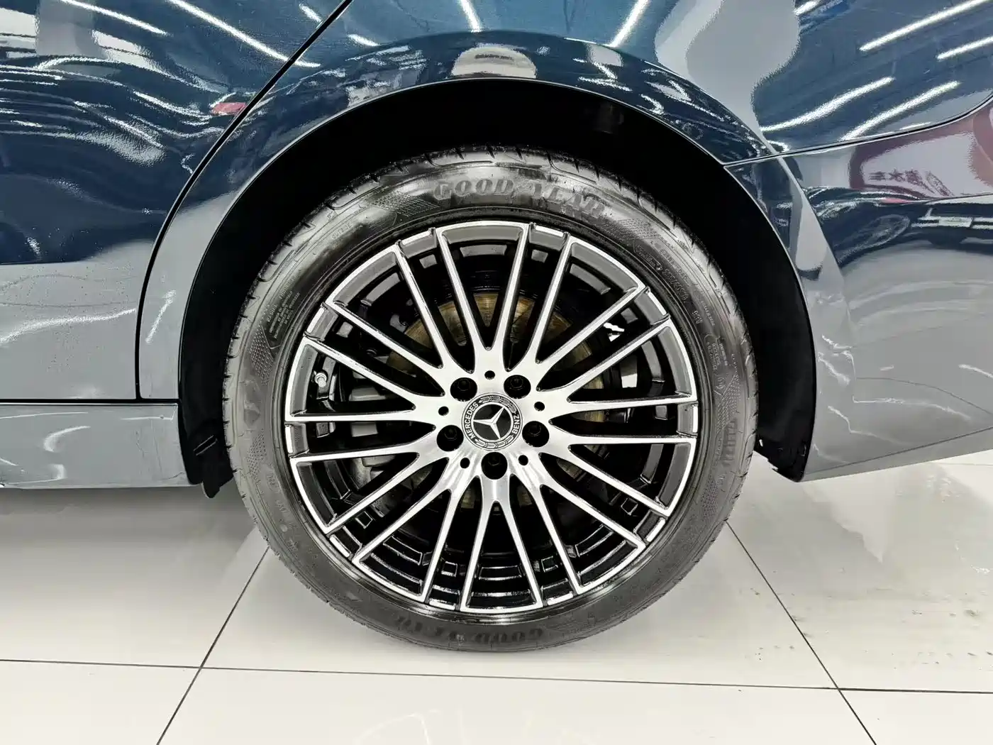 Mercedes-Benz C-Class 2025 C 260 L Sport Edition фото 16