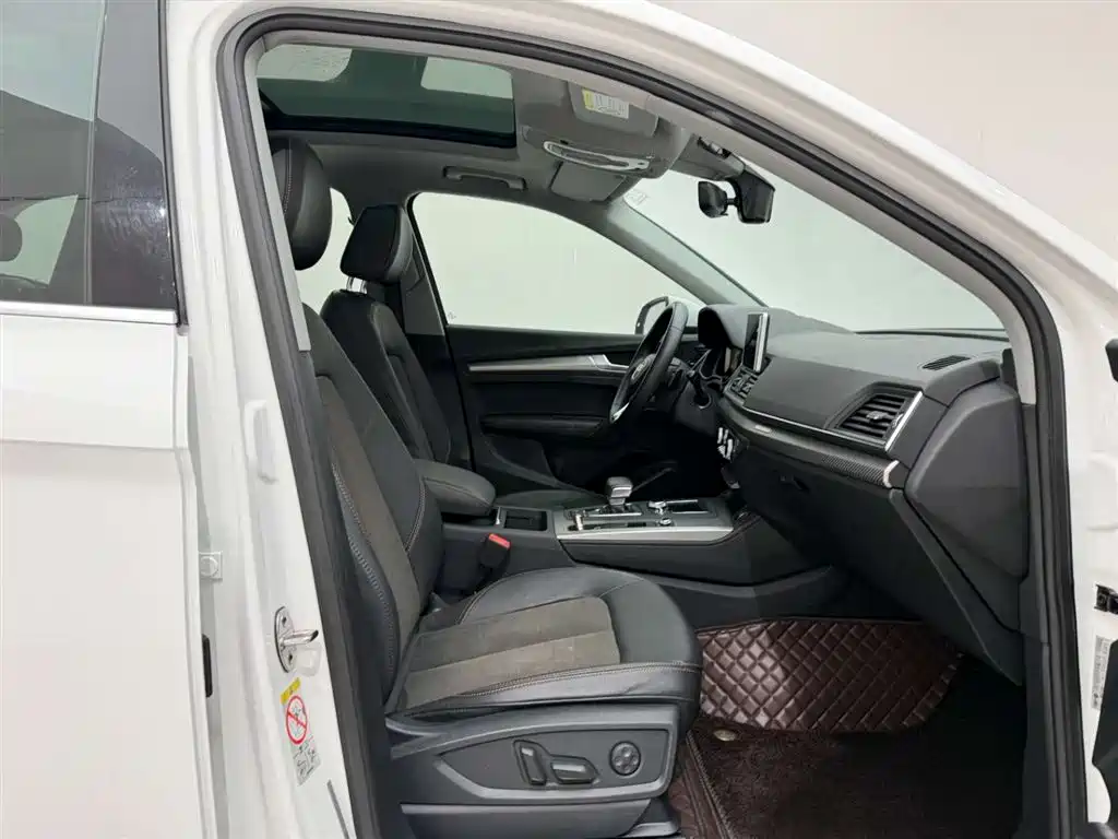 Audi Q5L 2018 45 TFSI Exclusive Fashion (China V) фото 19
