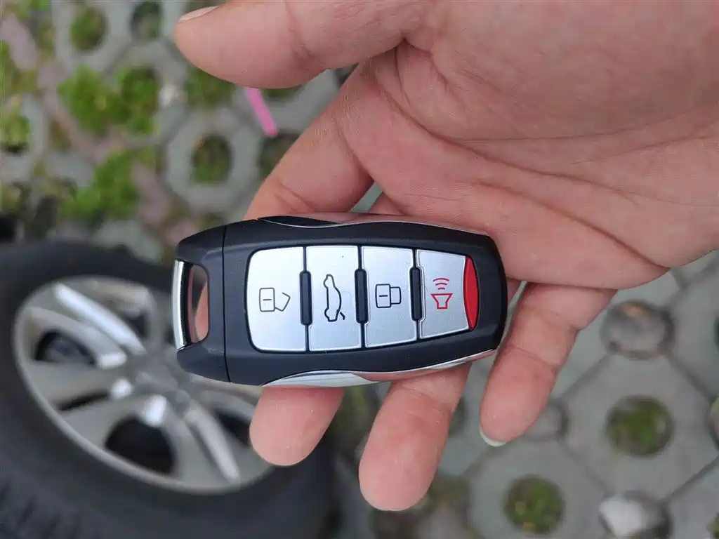 Haval M6 2023 PLUS 1.5T Manual Elite Smart Connect фото 12