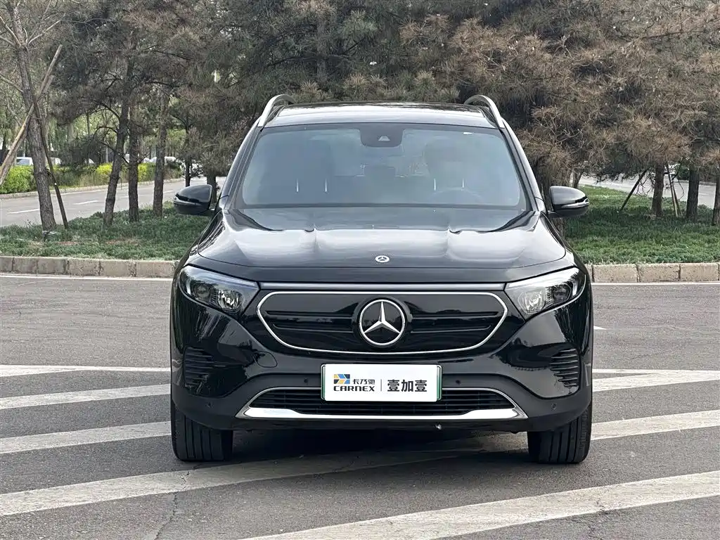 MERCEDES-BENZ EQB