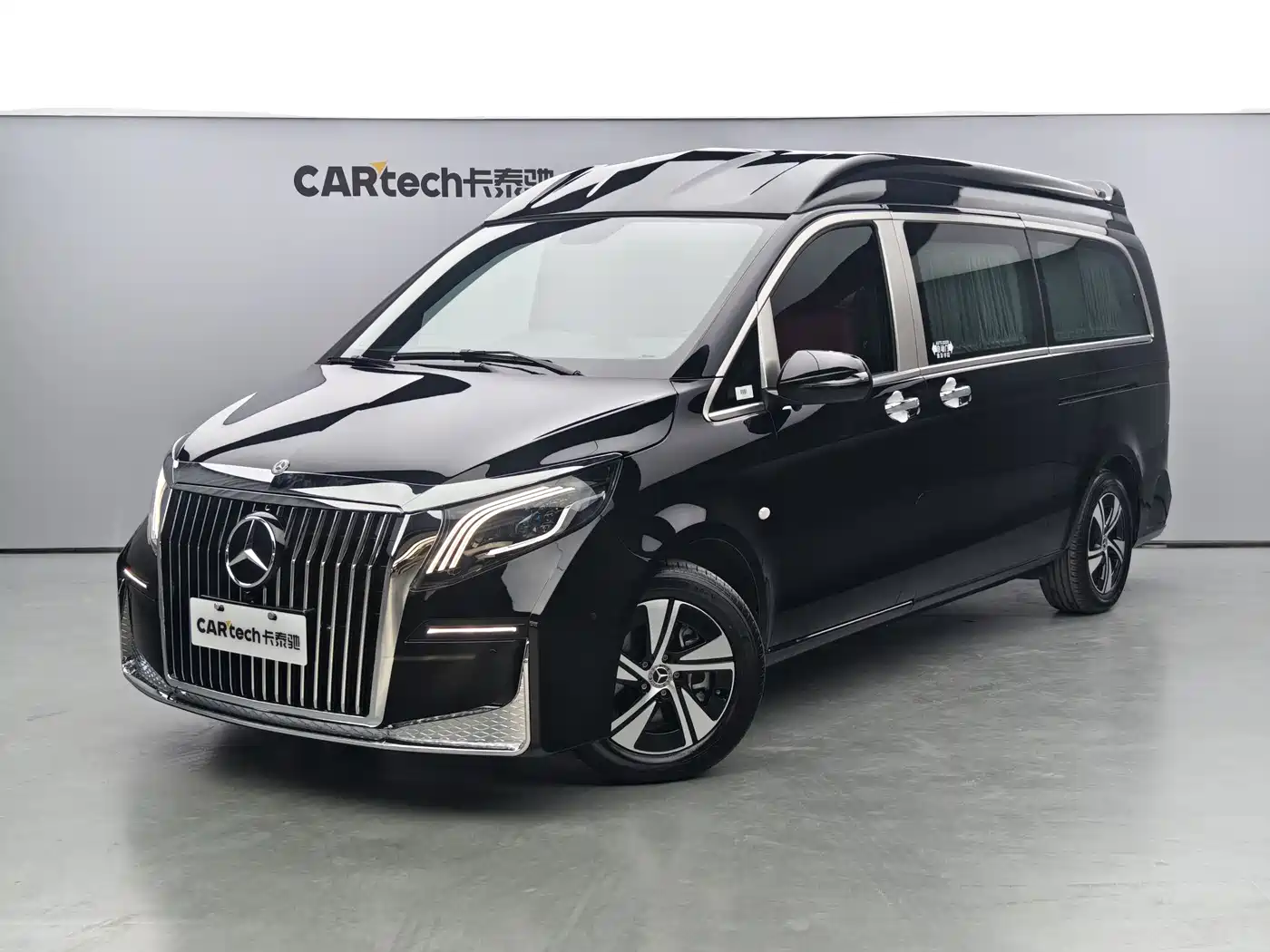 Mercedes-Benz Vito 2024 2.0T Business 7-Seater