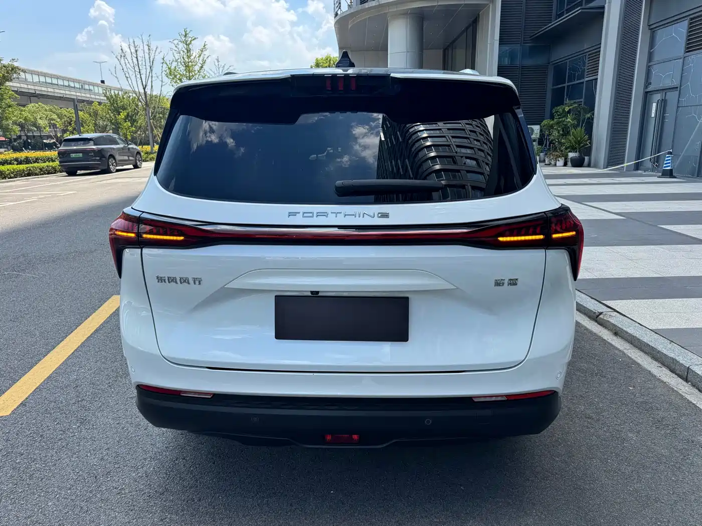 Dongfeng Fengxing Fengxing Yacht 2023 2022 1.5T DCT Wave Chaser Edition