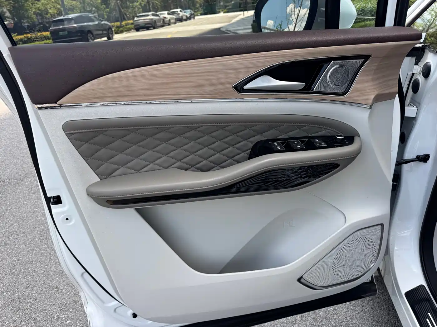 Dongfeng Fengxing Fengxing Yacht 2023 2022 1.5T DCT Wave Chaser Edition