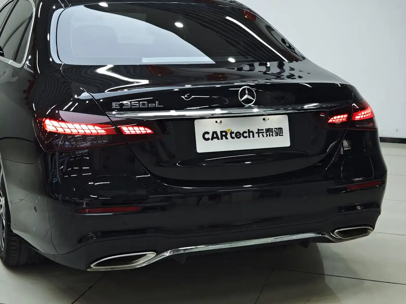 Mercedes-Benz E-Class New Energy 2022 Facelift III E 350 e L Plug-in Hybrid Sports Sedan фото 21