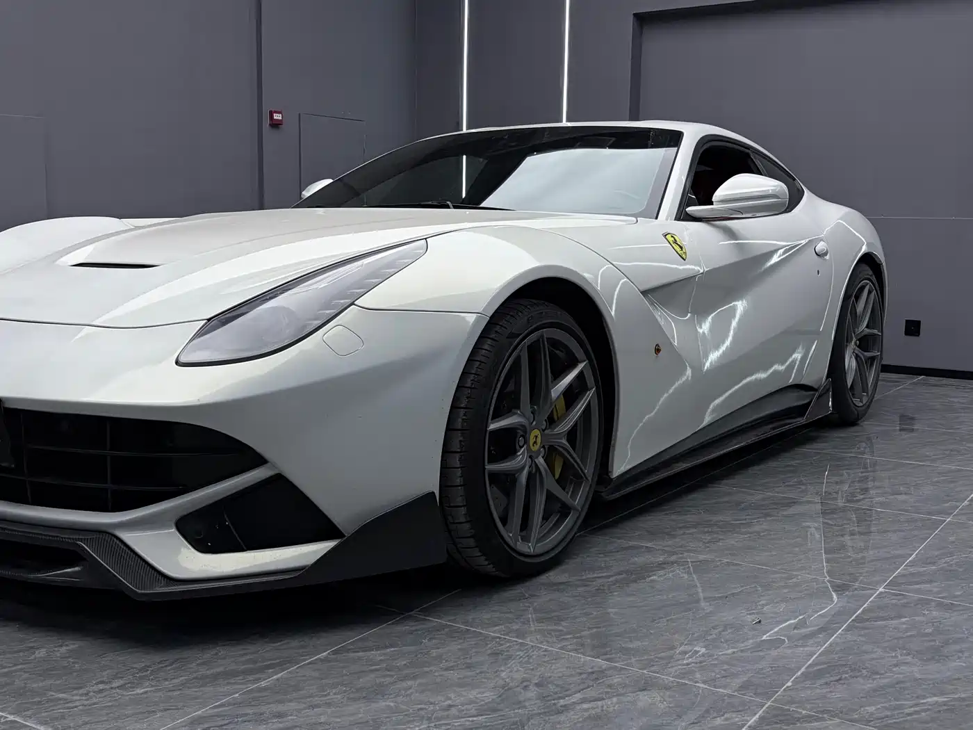 Ferrari F12berlinetta 2014 2013 6.3L Standard