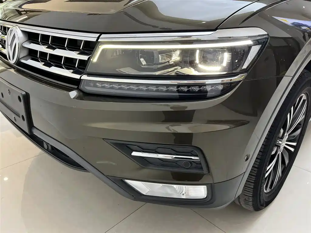 Volkswagen Tiguan L 2017 330TSI Automatic 2WD Flagship Edition фото 6