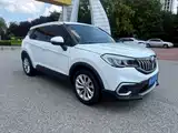 Фото 3 - Zhonghua V3