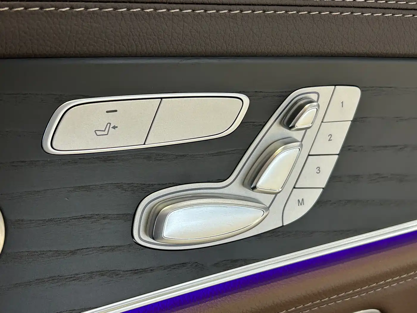 Mercedes-Benz E-Class 2022 Facelift III E 300 L Luxury фото 23