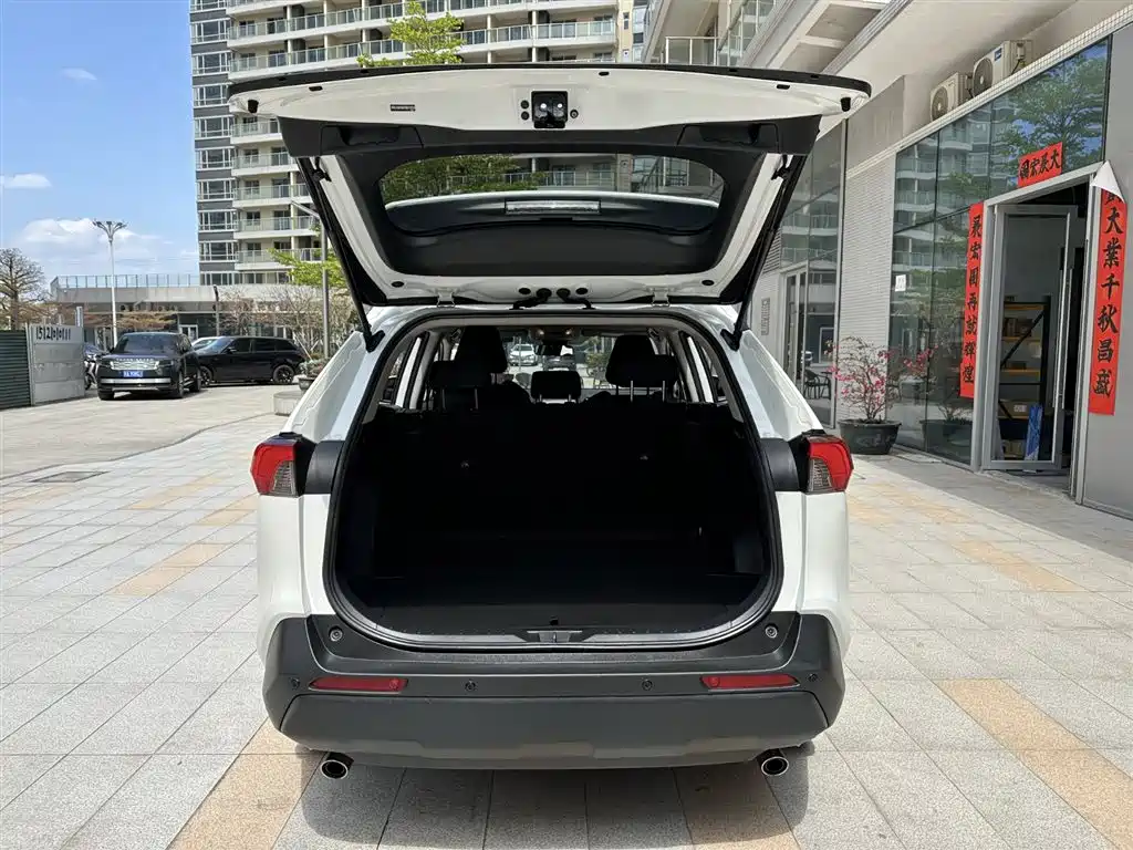 Toyota RAV4 Rongfang 2021 2.0L CVT 2WD Urban фото 12
