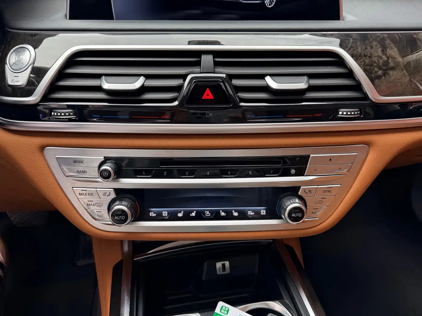 BMW 7 Series 2016 740Li Leading Edition фото 10