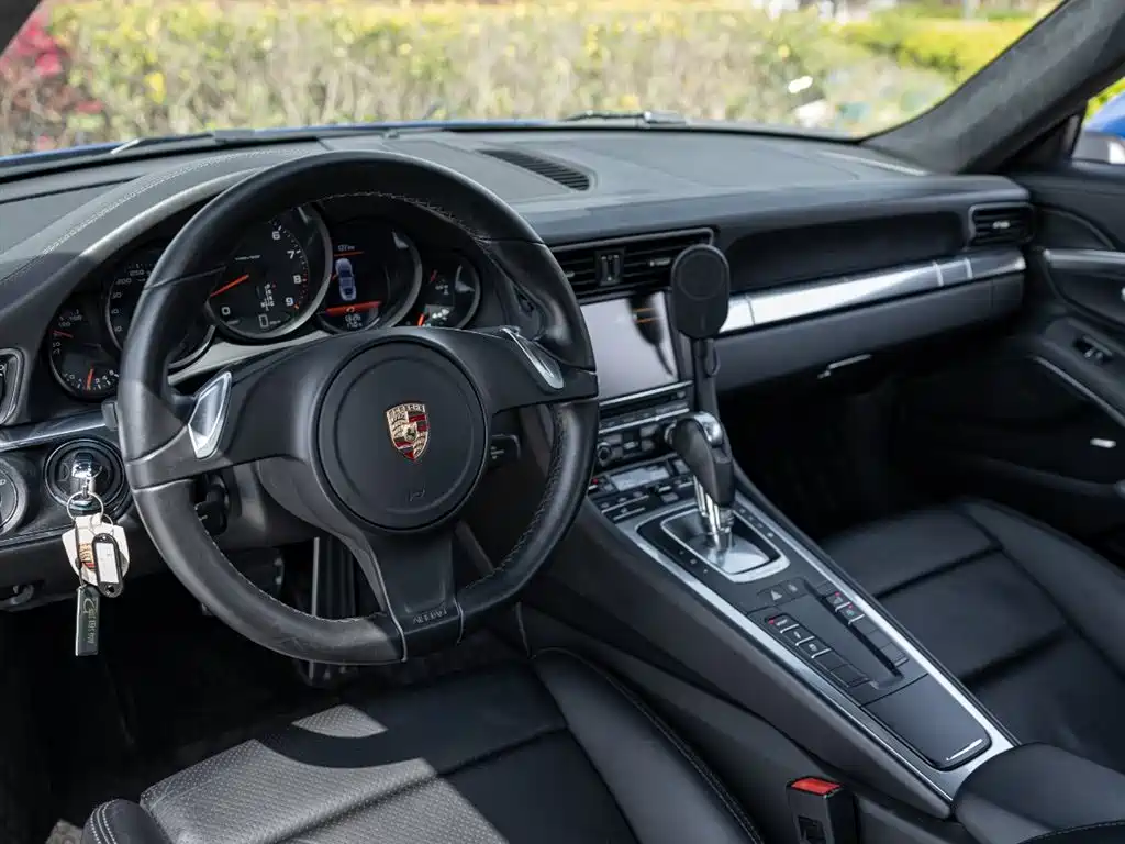 Porsche 911 2012 Carrera 3.4L фото 9