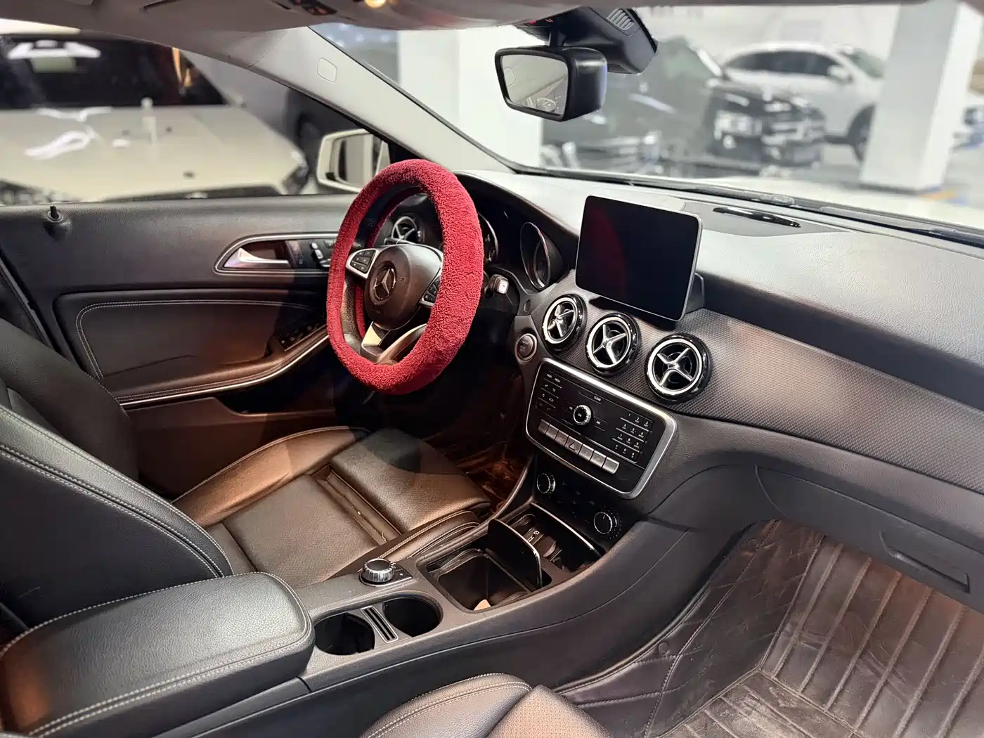 Mercedes-Benz GLA 2019 GLA 200 Dynamic фото 14