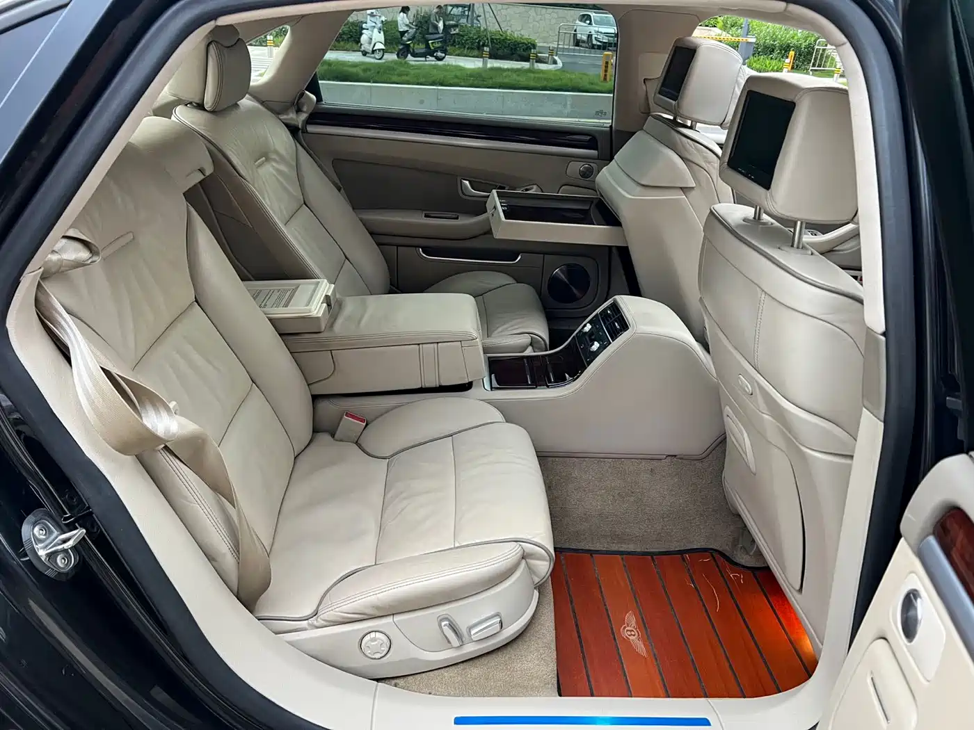 Audi A8 2008 Model A8L 6.0 W12 Ultimate Flagship фото 12