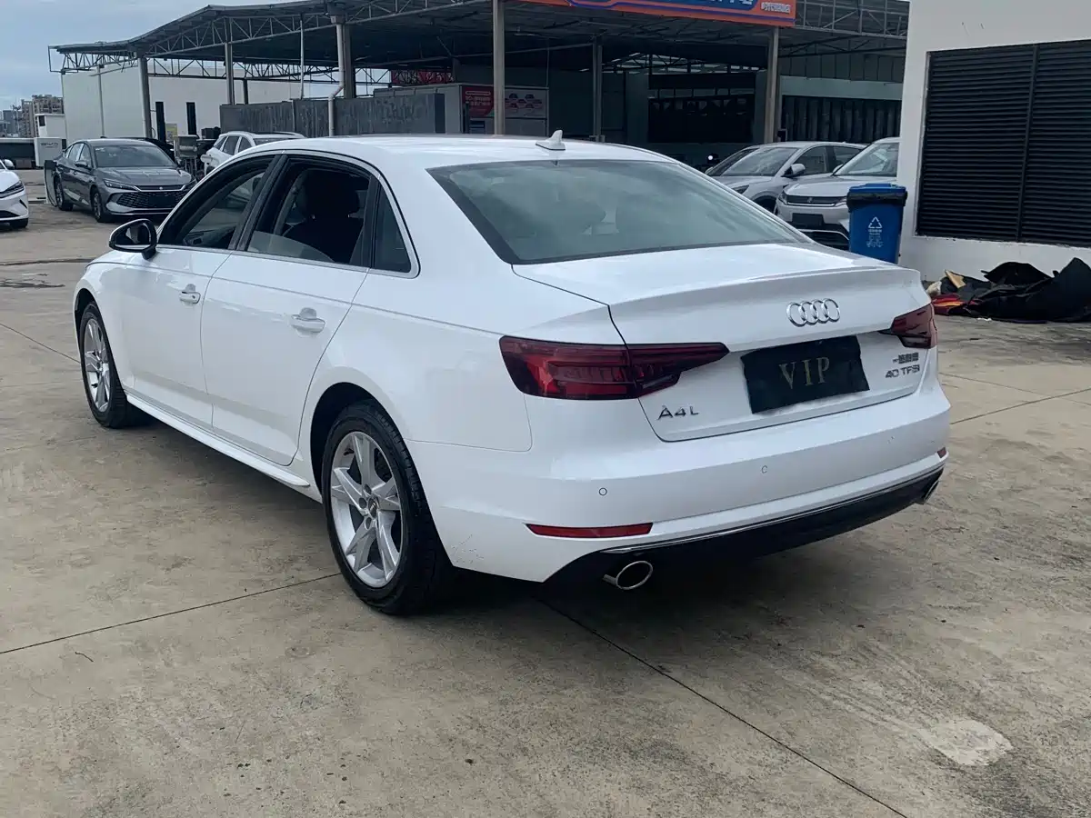 Audi A4L 2018 30th Anniversary 40 TFSI Progressive фото 16