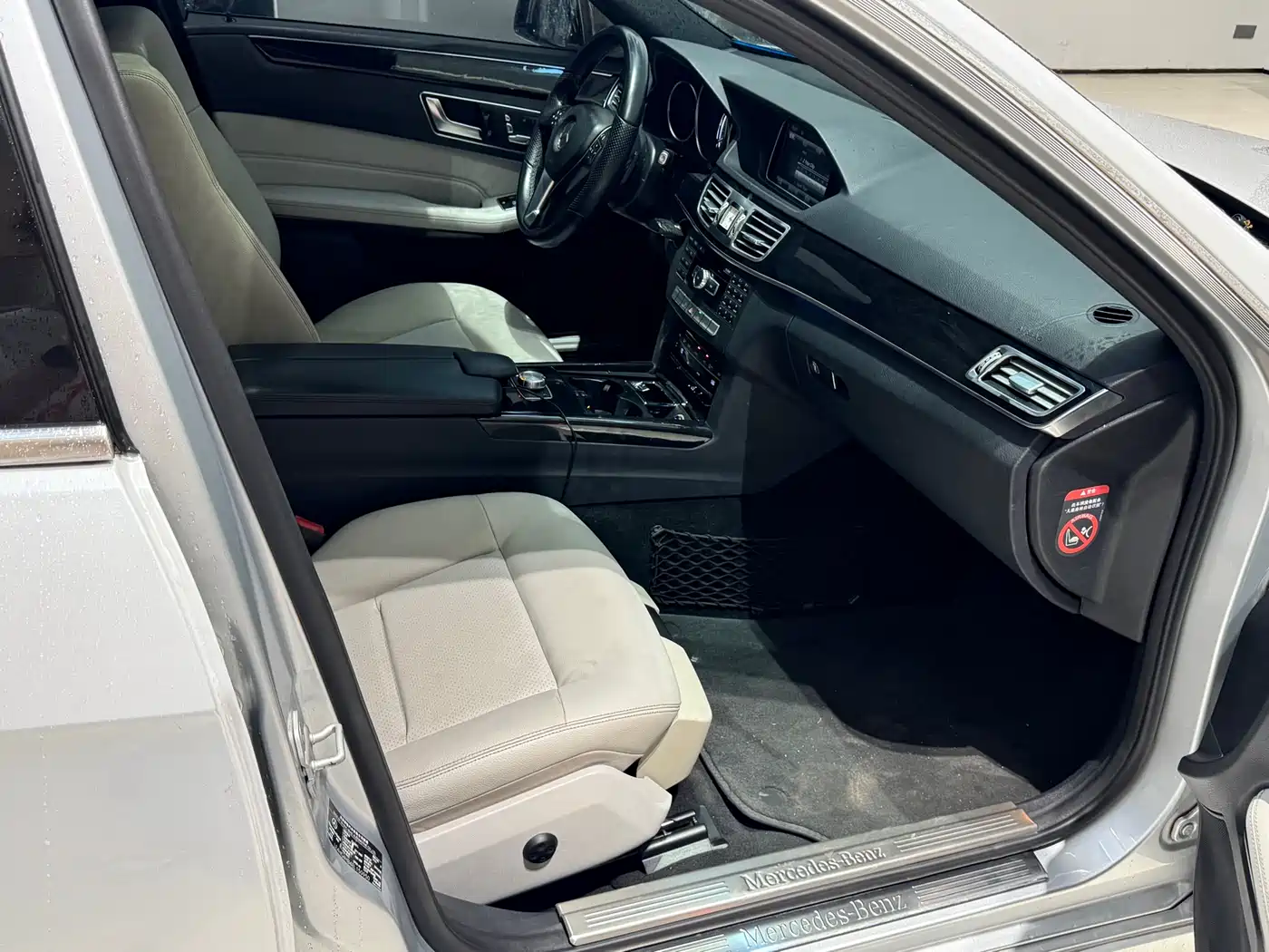 Mercedes-Benz E-Class 2014 E 260 L Sport фото 15