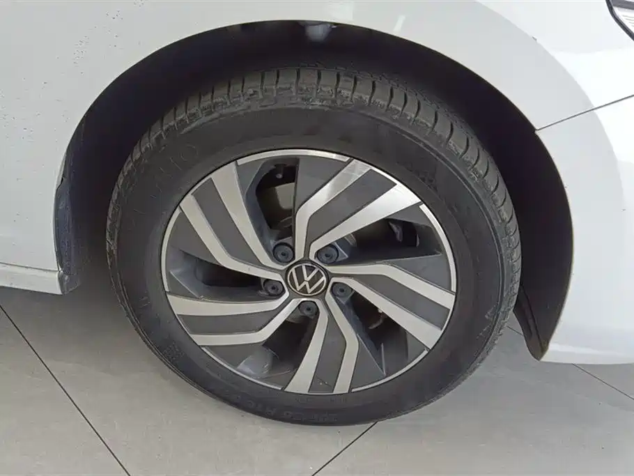 Volkswagen Bora 2023 200TSI DSG Smart Edition фото 6