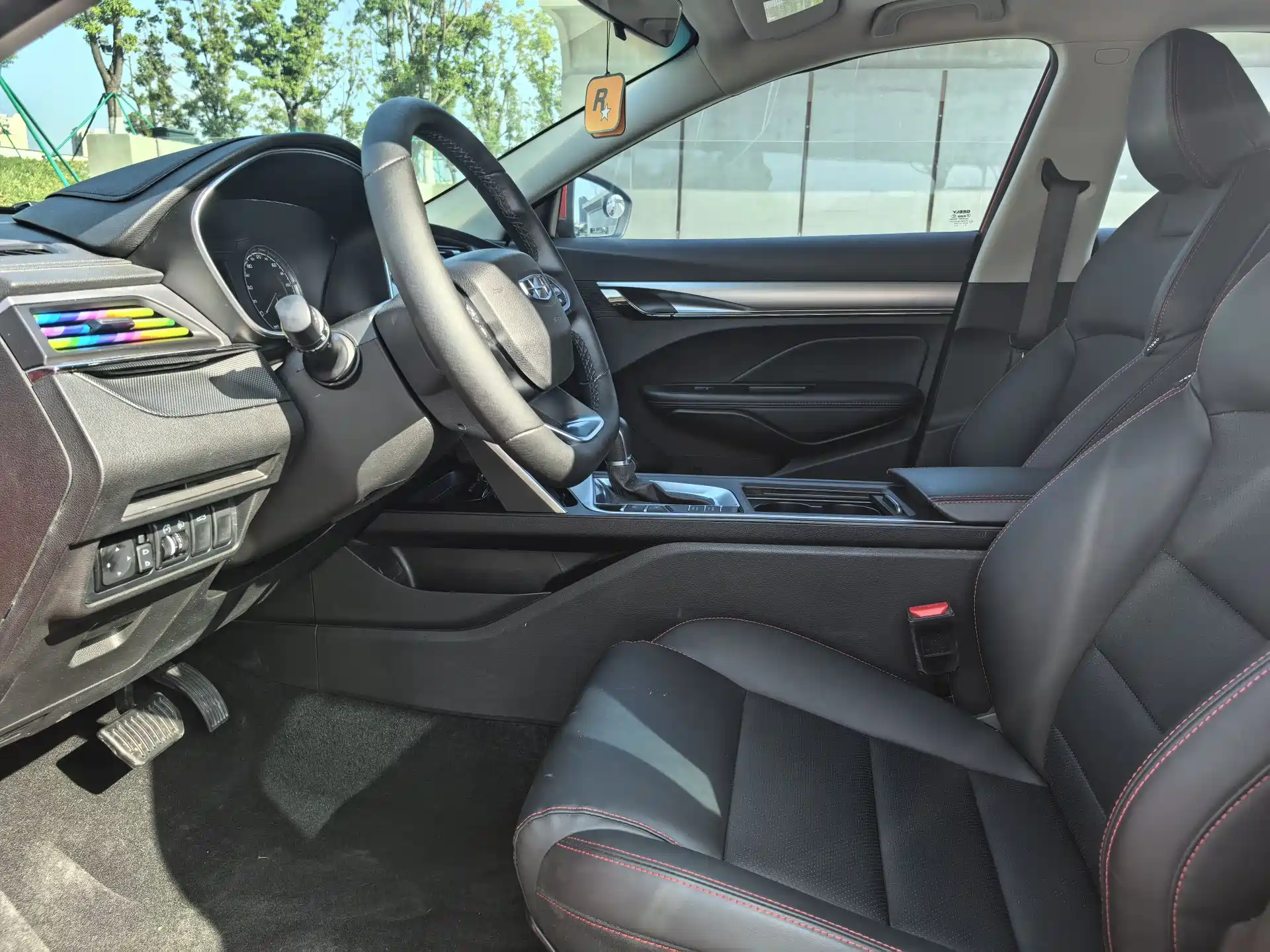 Фото 4 - Geely Binrui