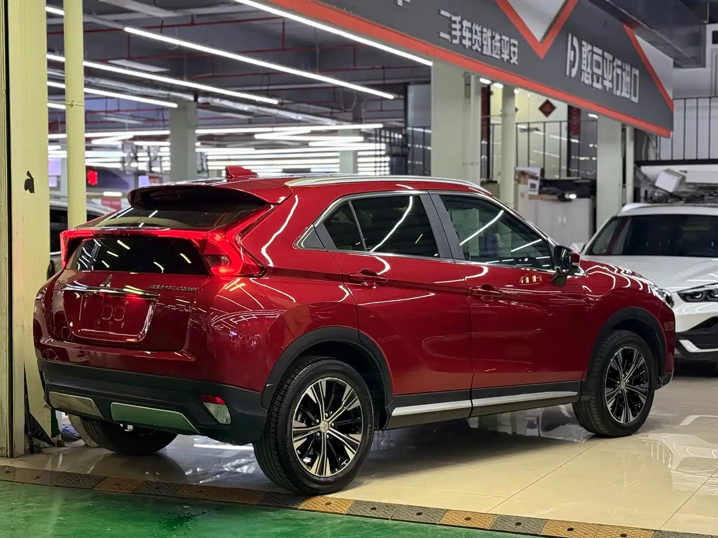 Mitsubishi Eclipse Cross 2019 1.5T CVT 2WD Dream Edition China VI фото 2