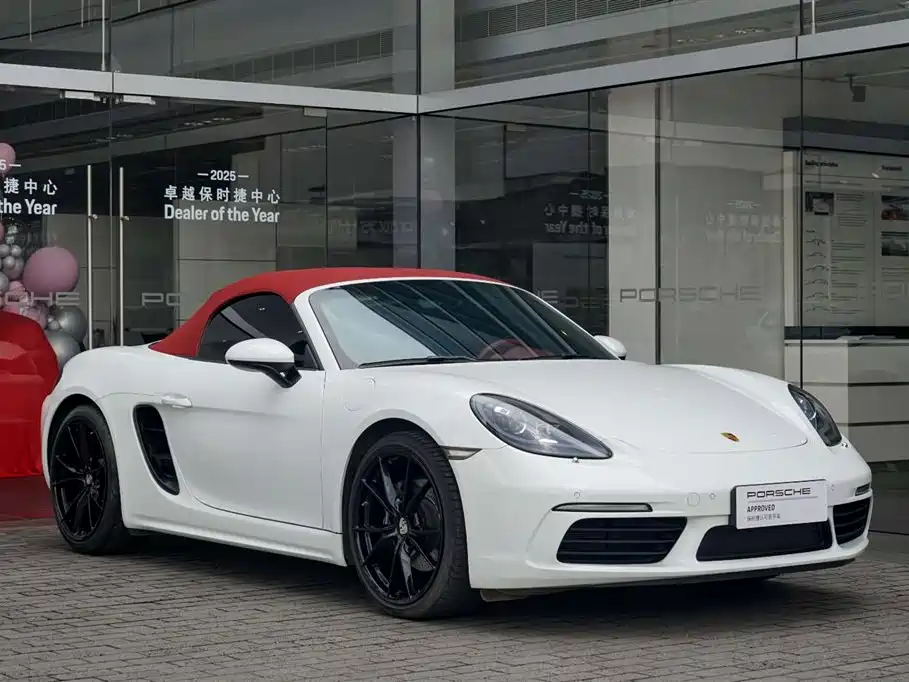 PORSCHE 718