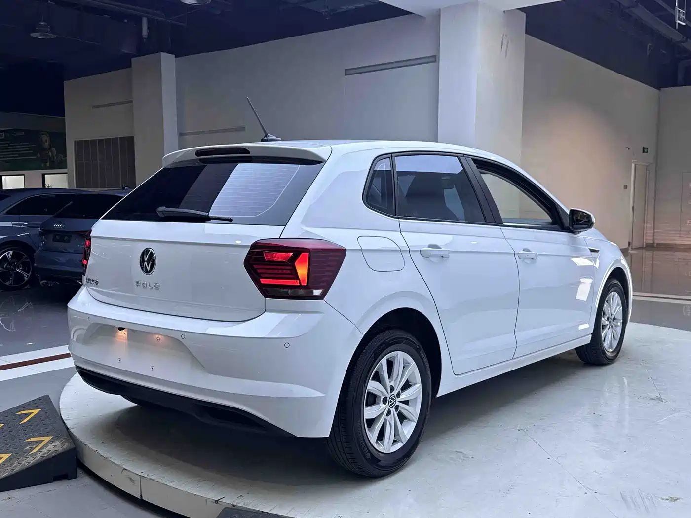 Volkswagen Polo 2024 2023 Facelift Plus 1.5L Auto Chroma Tech Edition