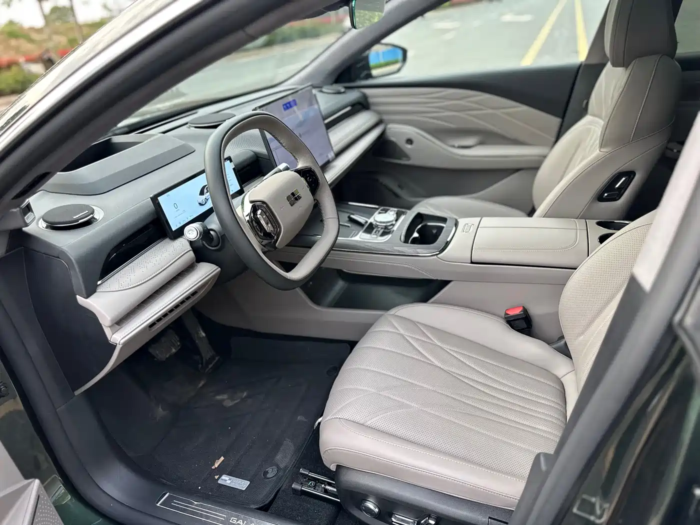 Geely Galaxy Galaxy Xingyao 8 2025 130km EM-P Starship Edition фото 8