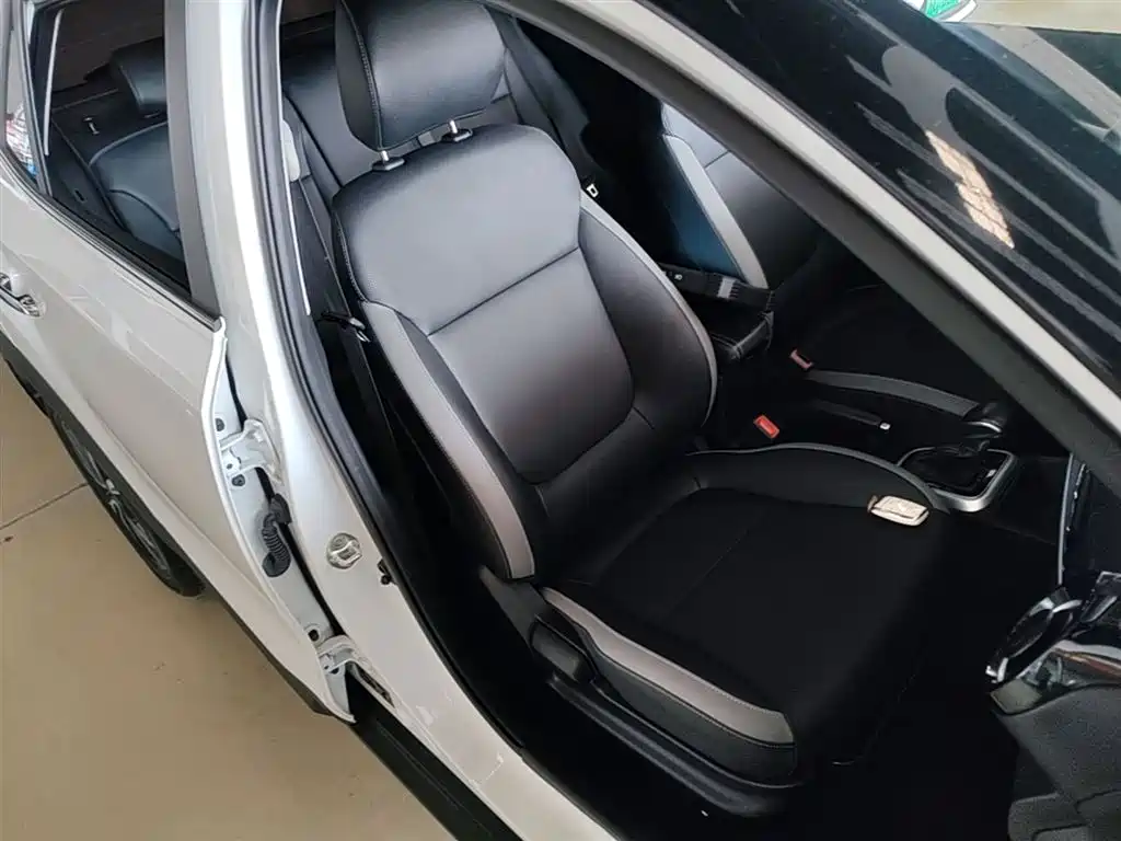 Kia KX1 2021 1.4L CVT Fun Sunroof Version фото 25