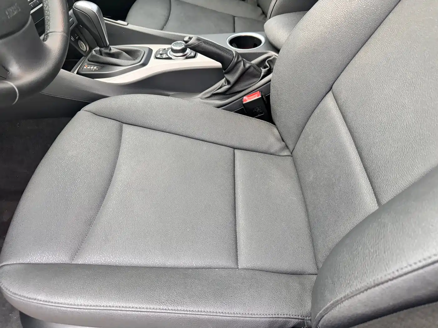 BMW X1 (Import) 2012 sDrive18i Luxury фото 11