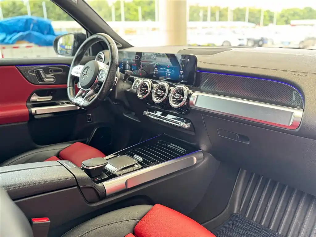 Mercedes-Benz GLB AMG 2022 AMG GLB 35 4MATIC фото 13