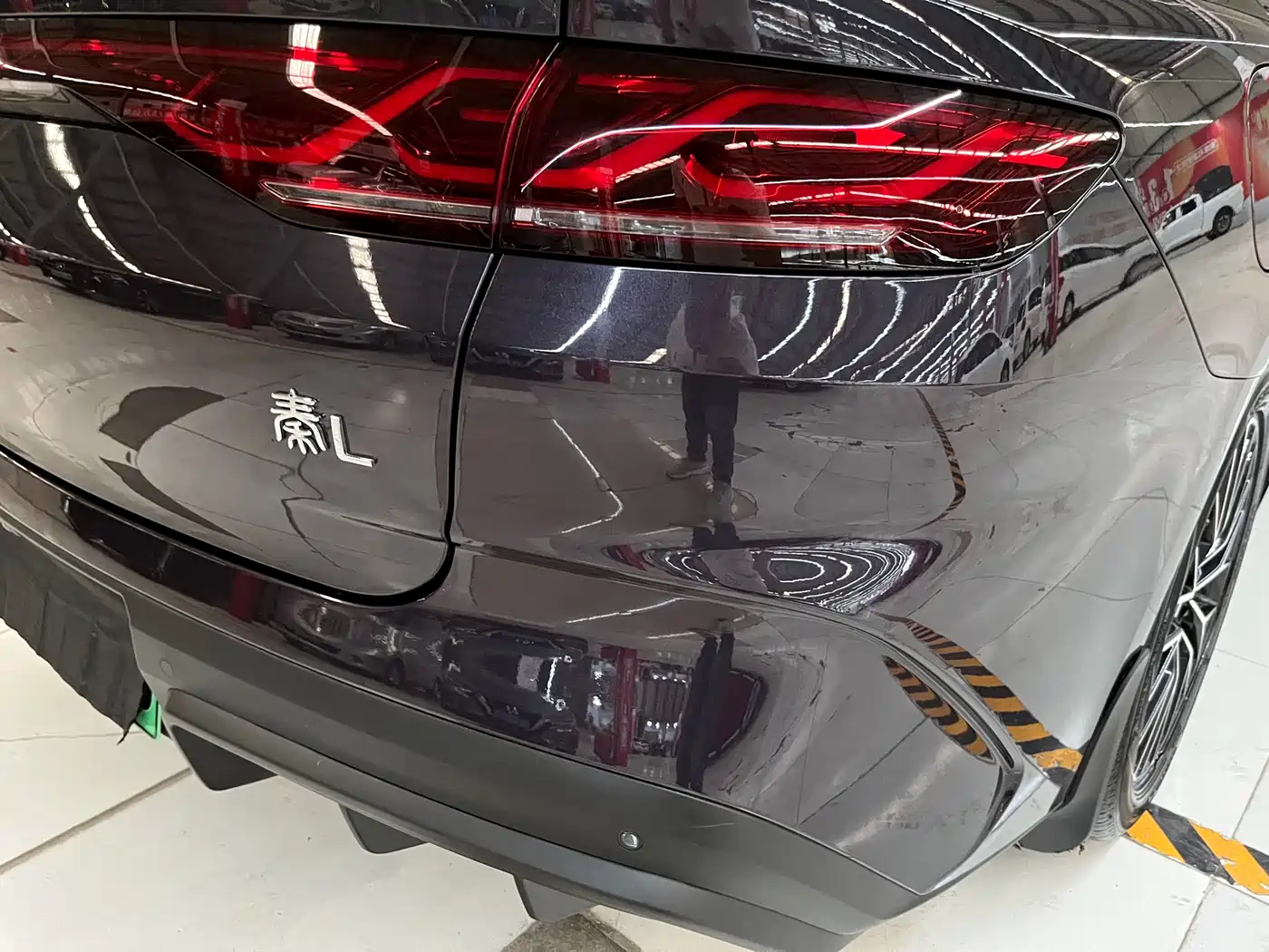 BYD Qin L 2024 DM-i 120KM Excellence Model фото 18