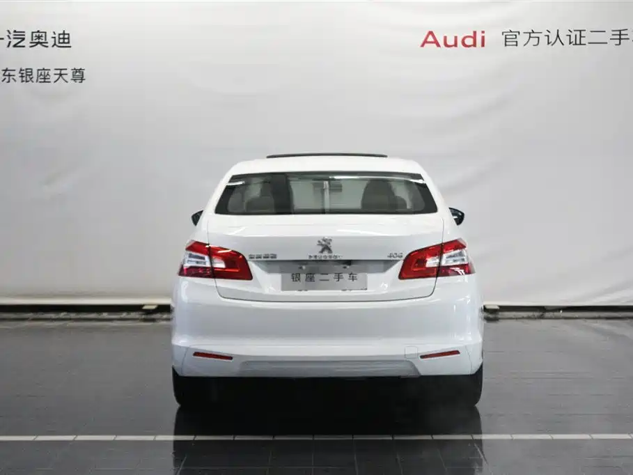 PEUGEOT 408