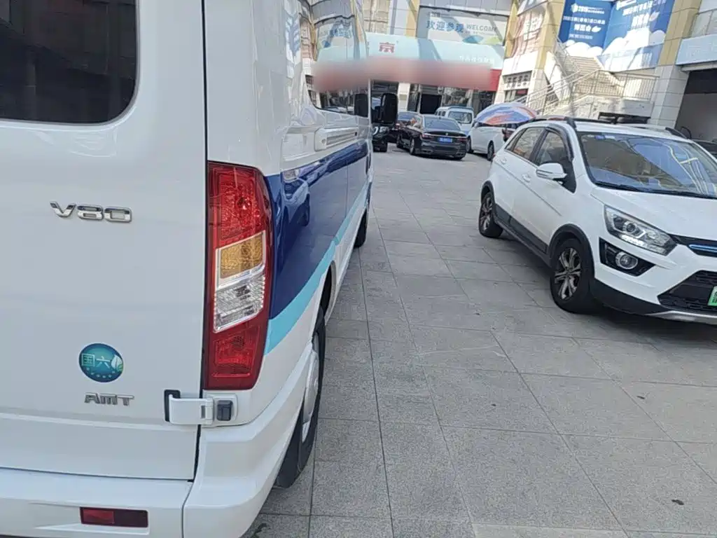 SAIC Maxus Xintu V80 2025 2024 Aoyun Value Edition 6AMT Long Wheelbase Medium Roof 127Ps 6/7/8/9 Seats