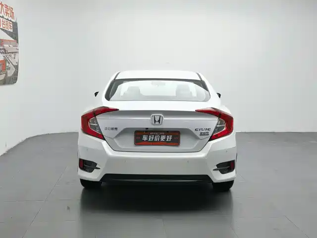 Honda Civic 2016 220TURBO Manual Luxury Edition — фото 4