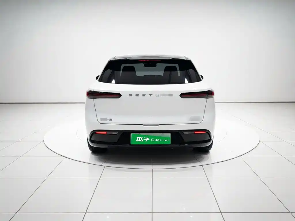 Besturn Yueyi 03 2026 2025 Model 565km Enjoy Edition