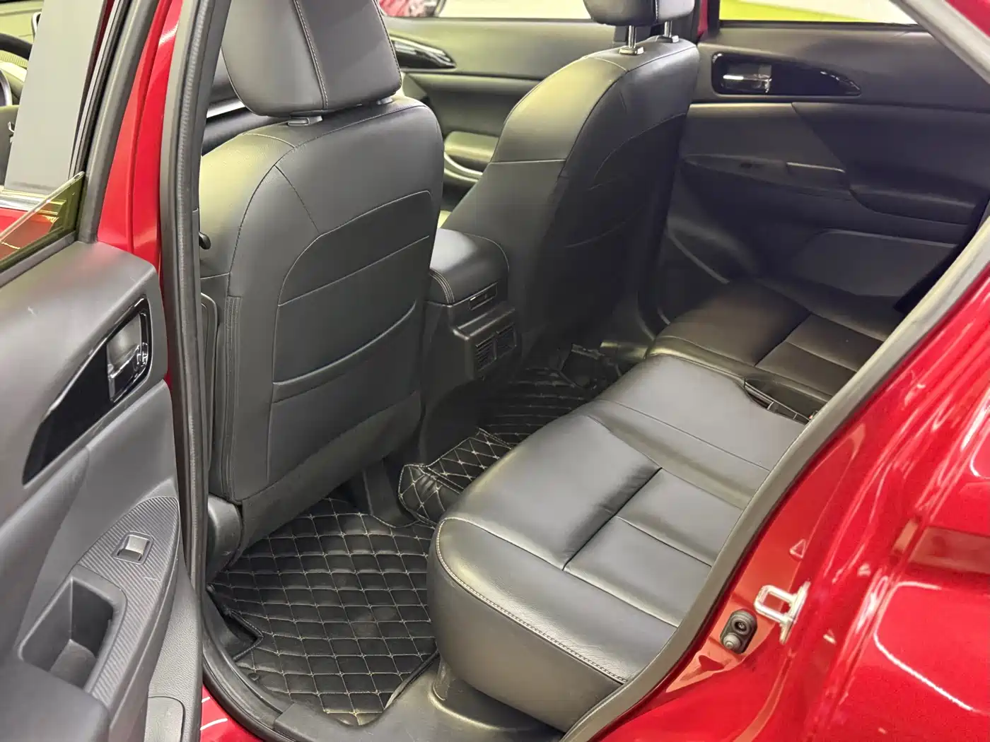 Mitsubishi Eclipse Cross 2019 1.5T CVT 2WD Dream Edition China VI фото 6