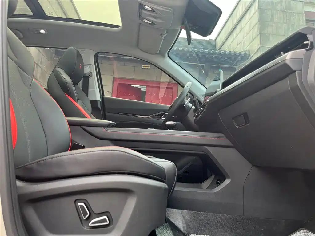 CHANGAN CHANGAN AUCHAN Z6